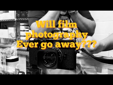 WILL FILM PHOTOGRAPHY EVER GO AWAY? Resurgence of film, Kodak prices, Pentax 17 and the future!