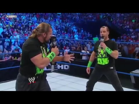 218 DX returns - Smackdown 14 October 2011