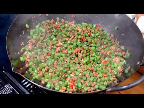 Minced pork with green beans! A super tasty dish that’s devoured instantly! Ready in just 10 minutes