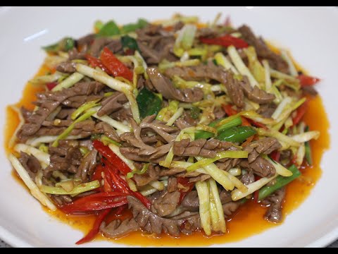 Lunch for a family of three  cost 50 to do stir-fried kidney flower  fried yellow croaker.