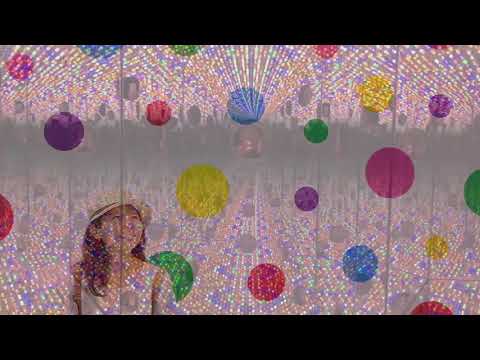 Yayoi Kusama: Life is in the heart of a Rainbow