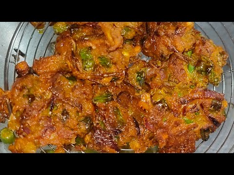 Pyaaz patte ki pakoda recipe 😋♥️🥰 🙏🤤♥️#pyazpakoda #youtubevlog #rasoieworld