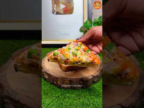 Bread pizza toast 😍😍❤️❤️#shorts #pizza #pizzatoast #breadpizzatoast #recipe #food #kalpanaskitchen