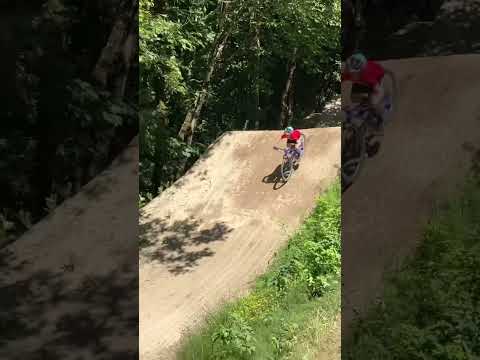 Big dirt jumps#edit