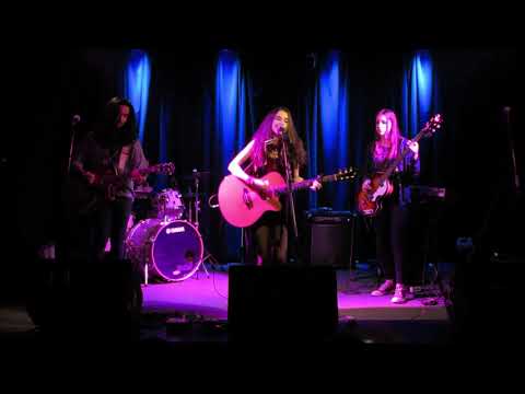 Madison Galloway & The Mud Guppies - Love's Not a Game (Live)