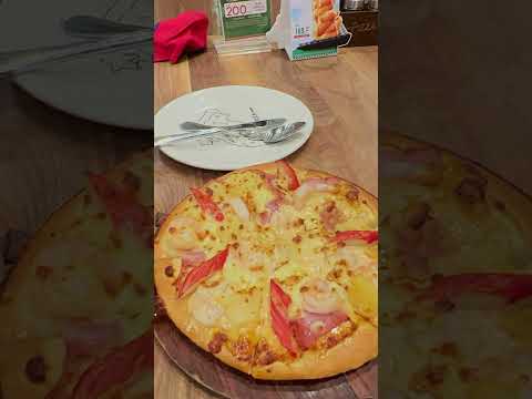 ชิวชิววันหยุดกินพิชซ่า เดอะ Pizza #￼ The pizza ￼ #potatocorner #กาญจนบุรี #แตงโม #คาเฟ่ pizza ￼￼