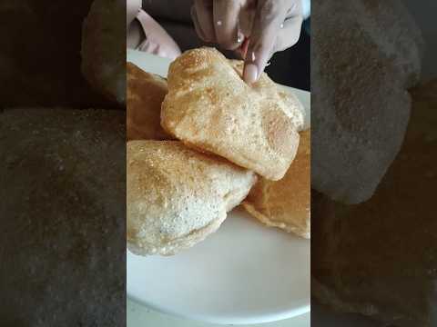 Mumbai style puri&potatocurry👌😋👏#ytshorts #breakfast 🍳☕🍞