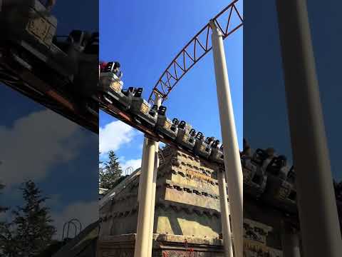 Jaguar at Knott’s Berry Farm Theme Park #rollercoaster #knottsberryfarm #themepark #knotts