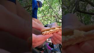 Quickest picnic snack for hikers #picnic #outdoorfood #crackers #snack #quickeats #walkandeat