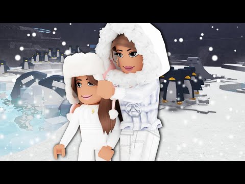 VISITING THE ANTARCTICAN RESEARCH FACILITY on Bloxburg