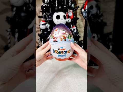 #shorts asmr Unboxing my 1st 2024 Kinder Surprise Christmas JUMBO Egg with Disney Princesses 🎄