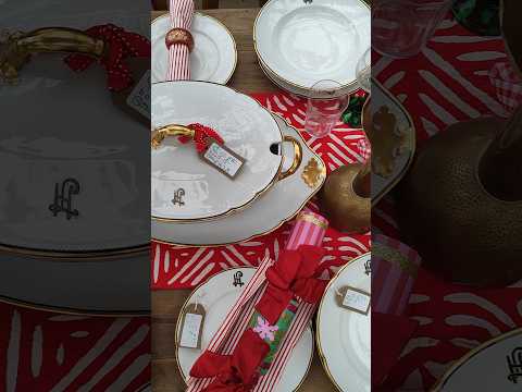 How will you decorate your Christmas table? I was inspired in my latest antiquing VLOG #tablescape