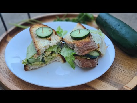 Guacamole Toast with Eggs/ Avocado Toast Recipe/ Avocado Sandwich Recipe