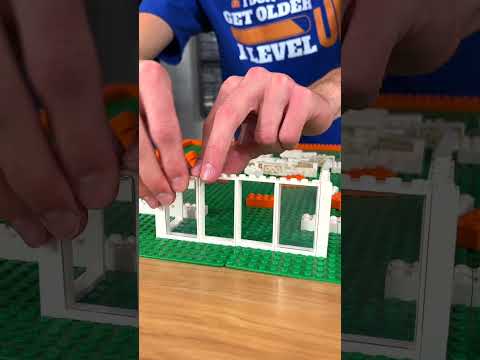 Adding a MALL to my LEGO City! | Day 23