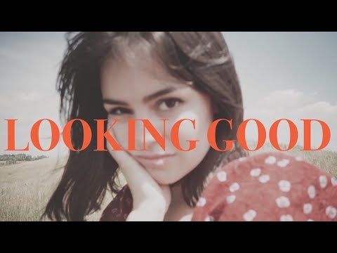 Alyssa Baker - Looking Good (Lyric Video)