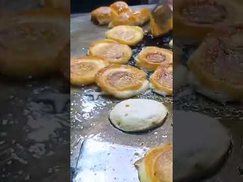 Street Food Around the World 🔥 bun kebab