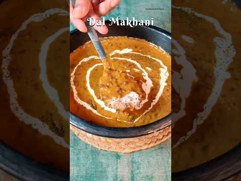 Dhaba Style Dal Makhani Recipe ❤️ | Yashaswi's Kitchen #shorts #dalmakhani #viral #trending