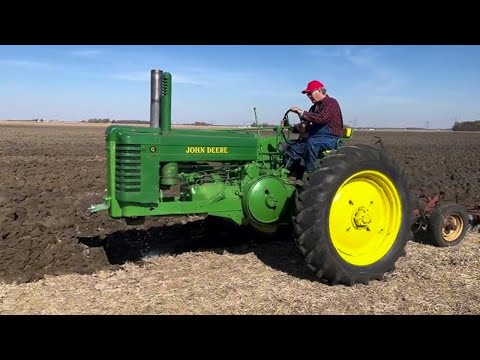 6 AMAZING TRACTORS YOU WON’T BELIEVE EXIST