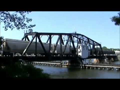 Trains For Children: Trains on the Beach