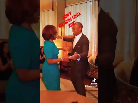 OPHRAH WINFREY SURPRISED BFF GAYLE KING #gayleking   #ophrahwinfrey #gaylekingsurpriseparty