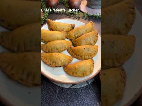 Gujiya Recipe ❣️🤤 #gujiya #gujiya_recipe #gujiyabananekatarika #diwalisnacks #diwalirecipe #sweet