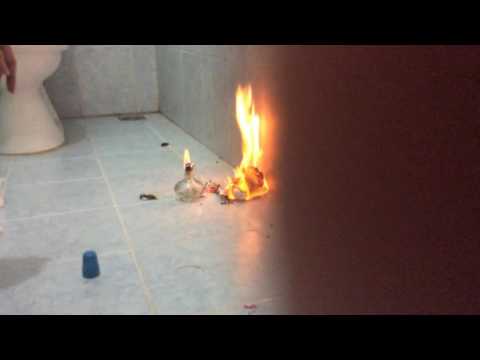 Homemade flamethrower ( damn super easy man )