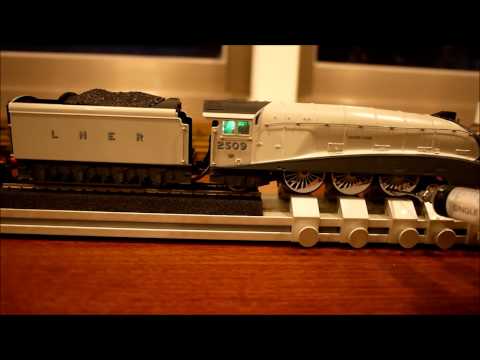 HORNBY A4 Silver Fox Livesteam model test,16.5mm軌距 A4蒸汽火車頭測試運轉