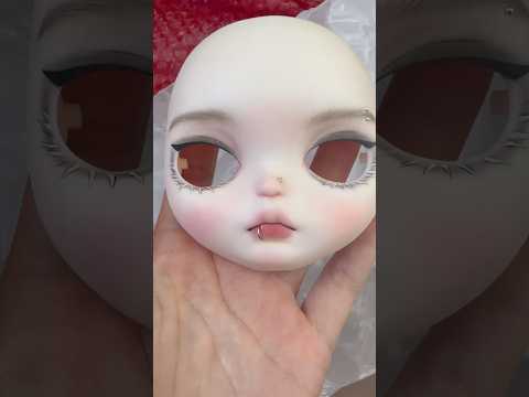 #dollcustomization #doll #dollmaker #blythecustom #blythedollcustom #ooakblythe #blythe #cute