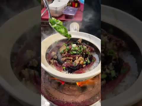 The Making of MALAYSIAN CLAYPOT CHICKEN RICE #shorts