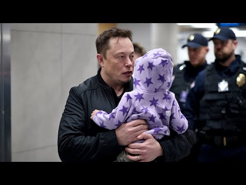 Elon Musk Sees 5-Year-Old Girl Alone on a Bus – What Happens Next Will Warm Your Heart