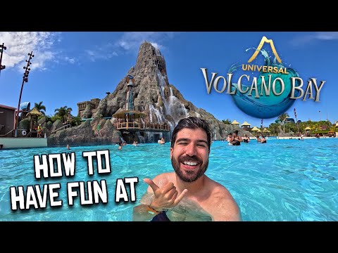 How To HAVE FUN At Volcano Bay! 10 Tips For The Best Water Park Day 🌋🌊