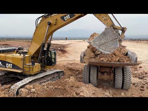 Caterpillar 385C Excavator Loading Caterpillar 777C Dumpers - Labrianidis Construction Works - 4k