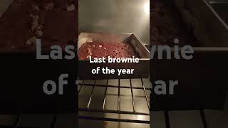 Last brownie of the year #brownie #brownies #chocolatelover #chocolovers #homebaker #ytshort