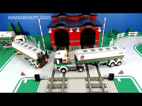 LEGO TRAINS HORIZON EXPRESS 10233 crashes.