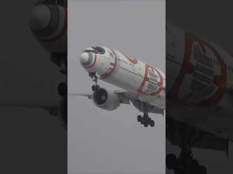 Star Wars BB-8 Livery Boeing 777