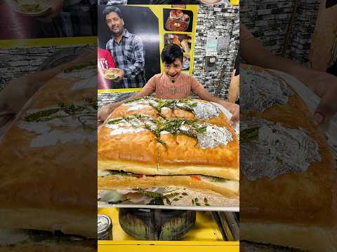 10,000Rs/-😱😱 World's Biggest Vada Pav😳😳 Viral Vada Pav Boy Delhi