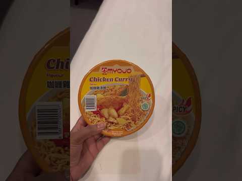 Trying Out Viral Untried Ramen Noodles Day 5- Singaporean Myoyo Chicken Curry Ramen