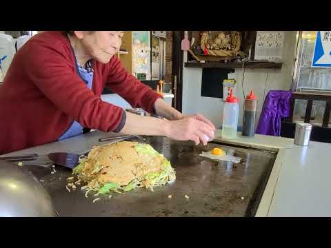 [Big eater] Enjoy a huge serving of okonomiyaki with great service ★ Okonomiyaki/ Hiroshima