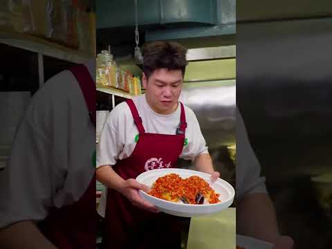 Cook the chopped pepper fish head like this, adults and children are rushing to eat it