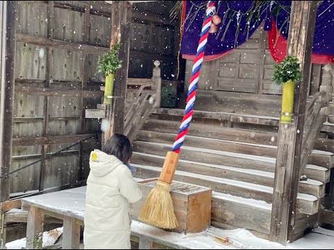 佐渡の初詣。あけましておめでとうございます🎍2022年1月1日、宇賀神社と度津神社へ初詣に行きました。宇賀神社596段の石段、雪が積もっていました。今年も良い年でありますように🙏