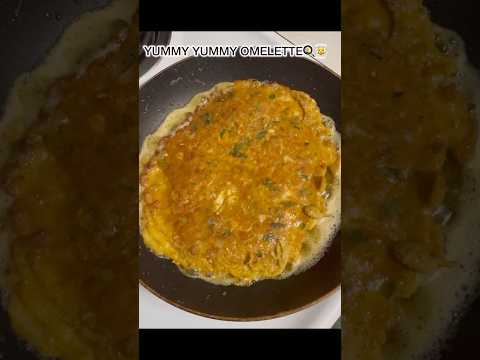 Quick&easy egg Omelette for bachelor #bachelorrecipe #eggomelette #omelette #food #cooking #shorts