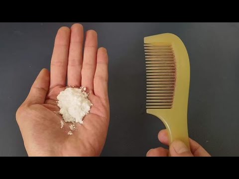 Baking soda is so effective when applied to a comb. It solves many family problems. It is so practic