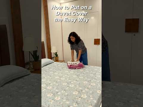 Easy Way to Put On Quilt Cover | ब्लैंकेट पर कवर चढ़ाने का आसान तरीका