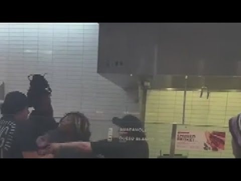 Chipotle customer attacks employee after getting her order wrong