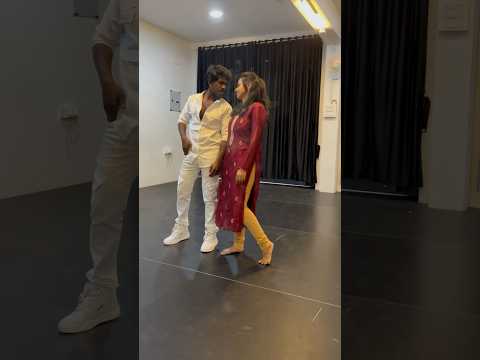 #thamarapoovukum #trending #tamil #coupledance #viral #danceshorts #dancechallenge #tamilsong #leo