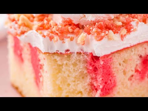 Strawberry Crunch Poke Cake Recipe #cake #pokecake #strawberry #recipe