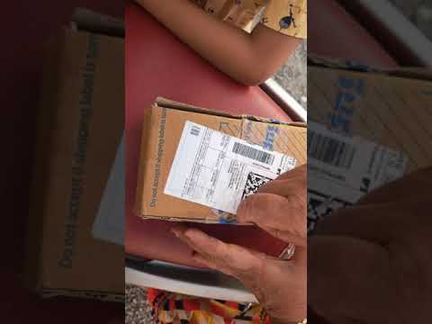 POCO C3 Unboxing in front of the Flipkart Delivery boy..#flipkart #pixelworldhindi #pococ3 #shorts