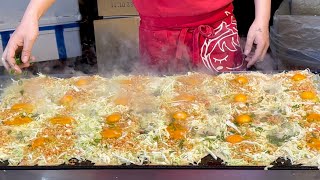 【衝撃】160円で食べられる！大阪名物のキャベツ焼き / お好み焼き - Okonomiyaki Stall - Japanese Street food $1.5 -