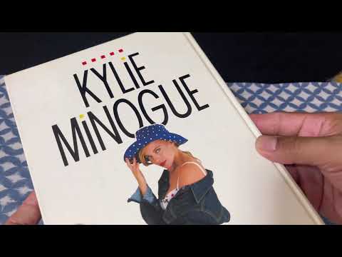 Kylie Minogue The Official 1990 Annual (Japan Edition) Unboxing