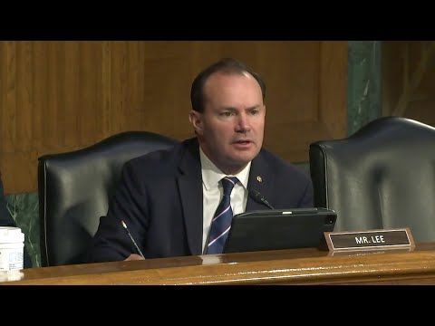 Sen. Lee Makes Debut at Senate Budget Committee